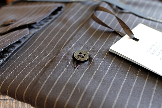 A first-rate close up of a button on a shirt.
